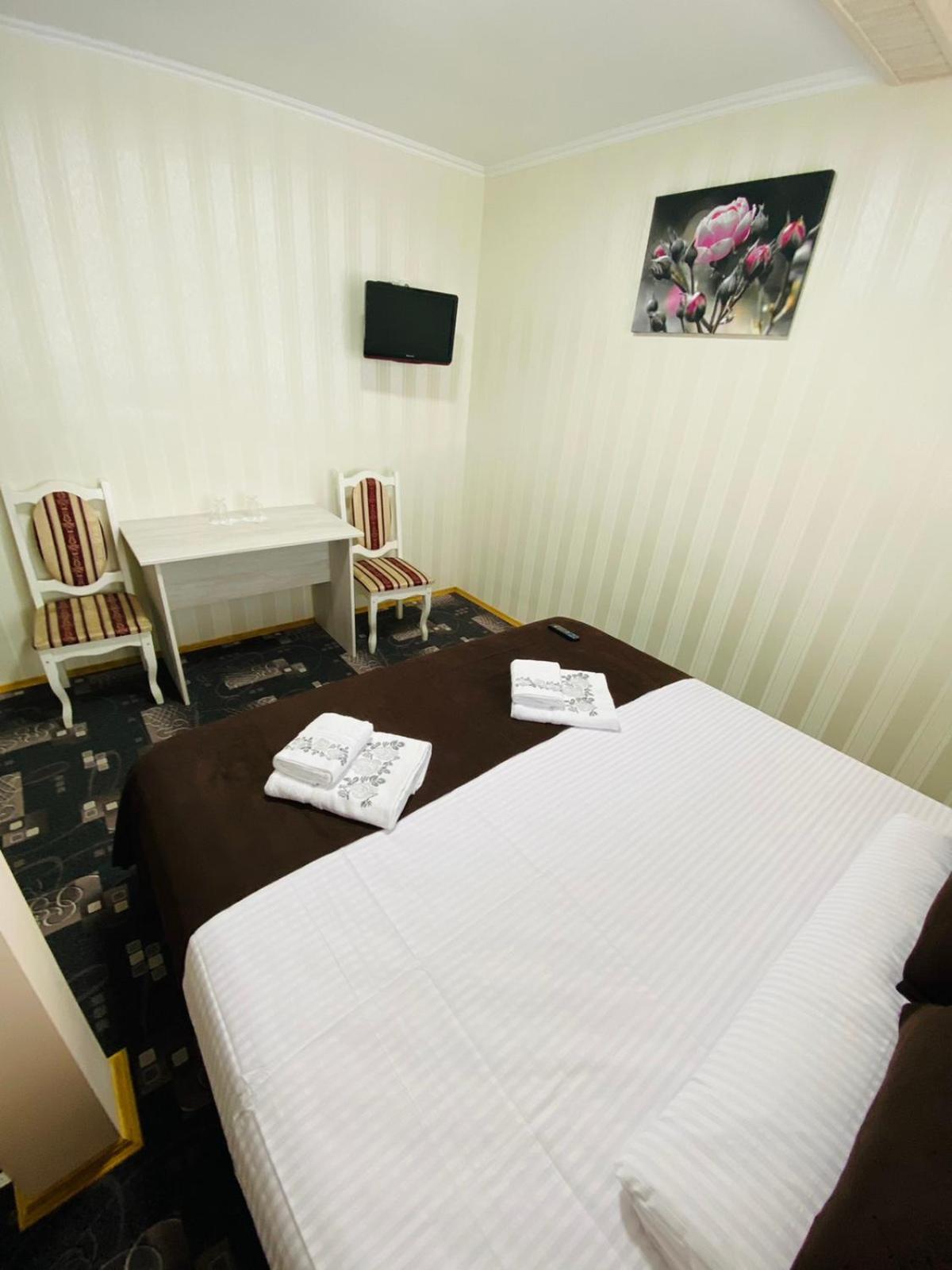 Під Явором New Hotel Drogomirchany Szoba fotó